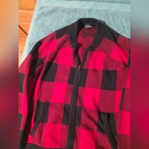 Torrid Size 0 Black and red pland zip up sweater with front pockets